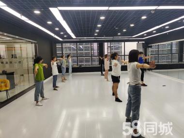 http://www.wxyongguang.com/uploads/20211110/9c8b0875163485bf8c83fa1056a8dbf0.jpg
